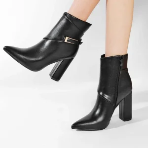 Stivaletti neri donna con applicazione dal 36 al 41