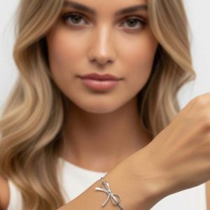 Bracciale color argento Fiocco