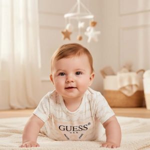 Pagliaccetti GUESS beige logato con scatola regalo 0/3 mesi - 24 mesi