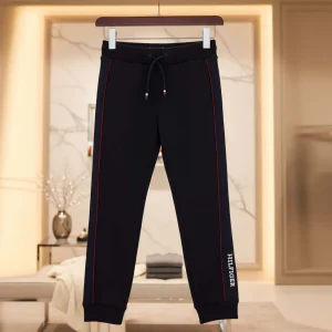 Pantalone TOMMY HILFIGER blu con logo applicato 12 mesi - 14 anni